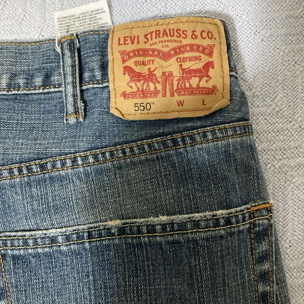 Levi 550 Relaxed Fit 5 Pocket Men’s Jeans 44x34 Light Wash Big & Tall